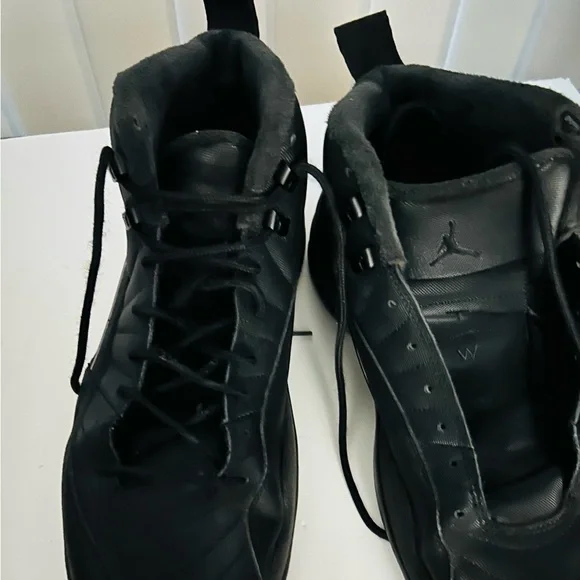 Air Jordan 12 Retro Winter "Winterized" Sneakers - Picture 1 of 6